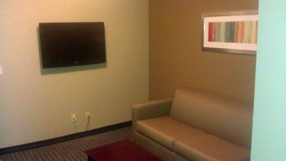 Comfort Inn & Suites Ballpark Area Smyrna Ngoại thất bức ảnh
